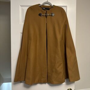 NWT Zara cape